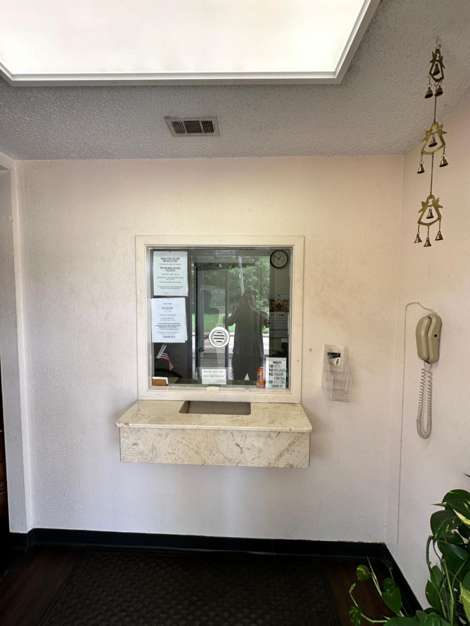 Regency Inn Jewett Extérieur photo